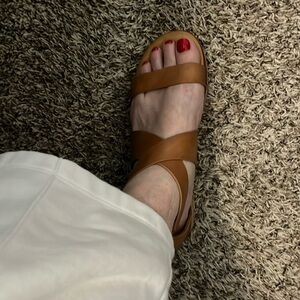 Perfect camel colored sandal for the summer! Worn once! Size 10 womens